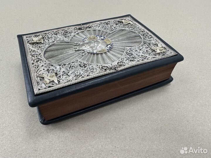 Молитвослов (подарочная кожаная книга)