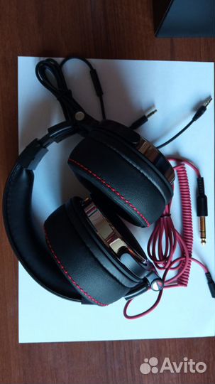 Наушники Studio Pro