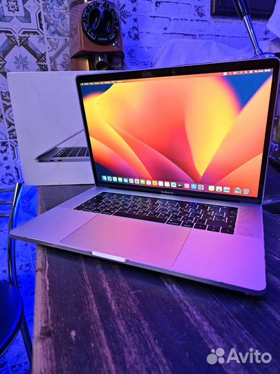 Macbook Pro 15 2017 (16/512)