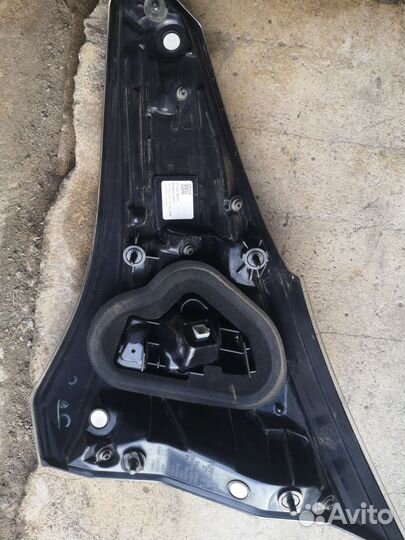 Задний фонарь на рав4 17г