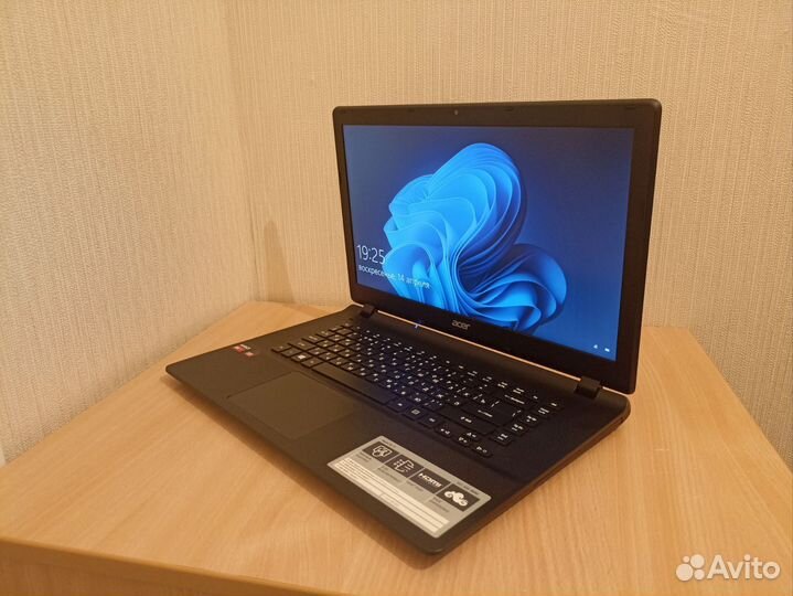 Acer 15.6/AMD QuadCore A4-7210/4Gb/128Gb SSD