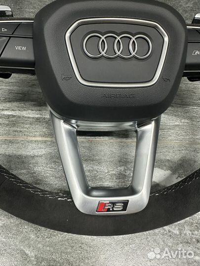 Новый руль Audi RSQ8