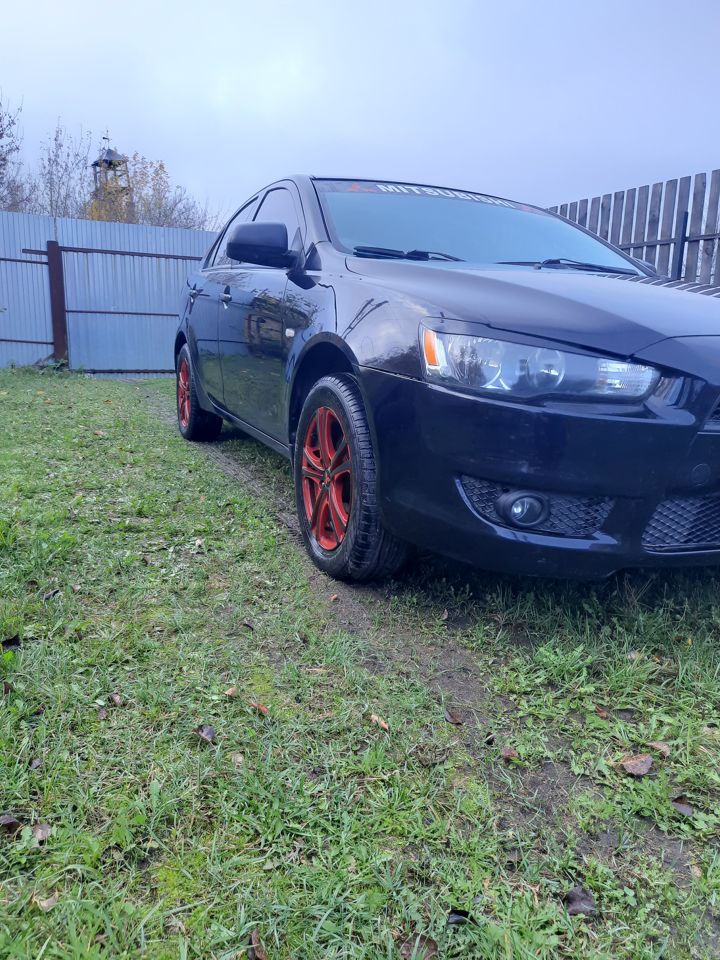Mitsubishi Lancer: фото владельца