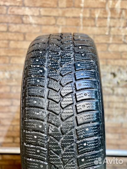 Tigar Sigura Stud 215/55 R16