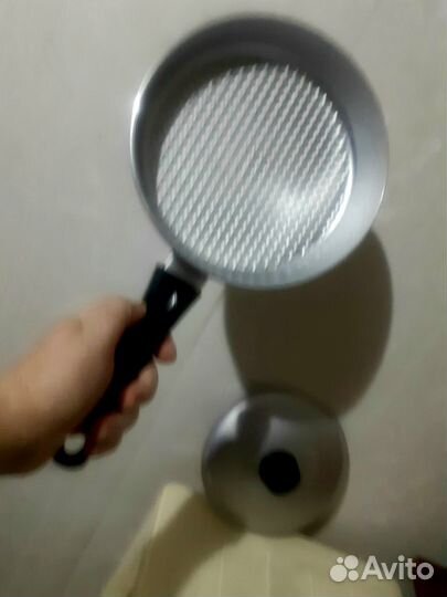 Сковорода с вафельным дном 20 см