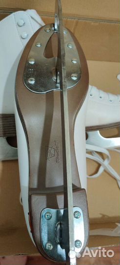 Фигурные коньки Riedell