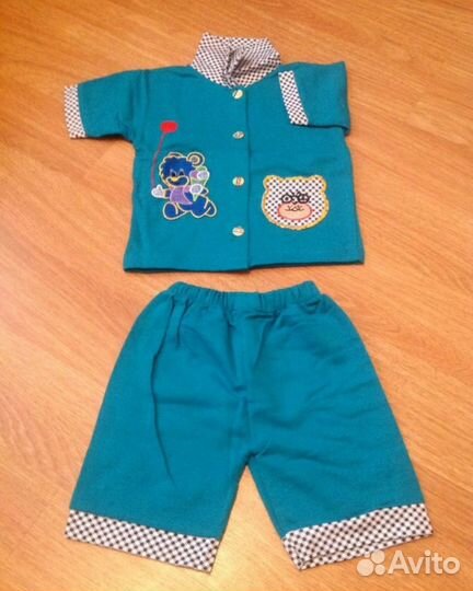 Костюм с шортами