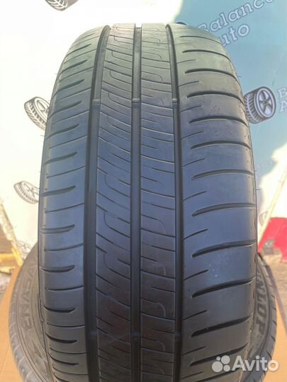 Dunlop Enasave RV505 215/55 R17