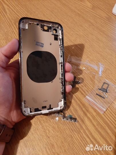 Мобильный телефон