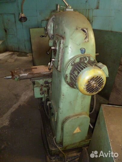 6М12П станок консольно-фрезерный вертикальный