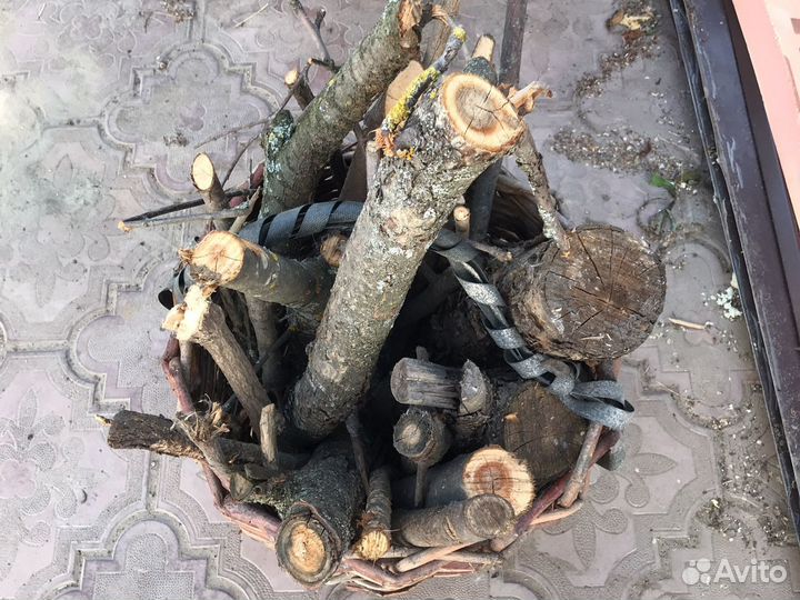 Дрова вишни, яблони сухие для шашлычницы/коптилки