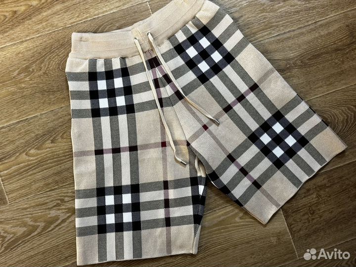 Шорты Burberry