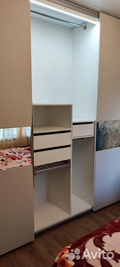 Гардеробная угловая