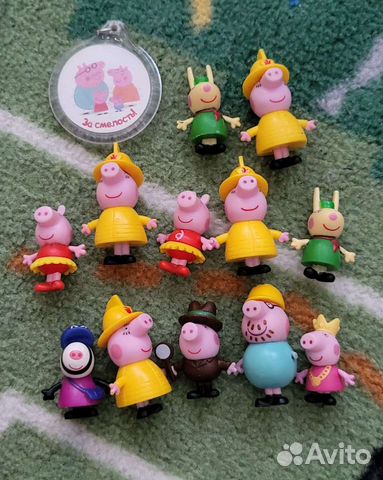 Игрушки из киндера: свинка пеппа