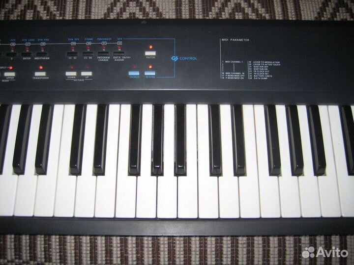 Roland A-30 миди клавиатура