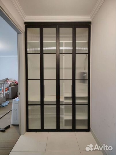 Стеклянная перегородка лофт