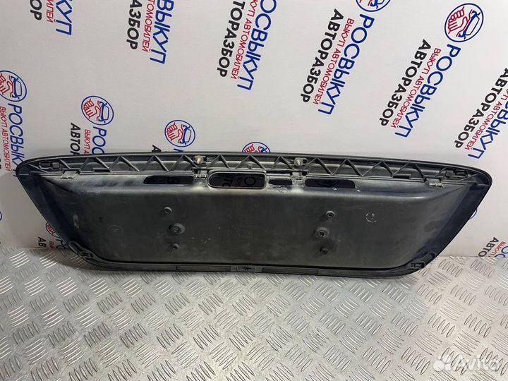 Накладка крышки багажника Mercedes-Benz W220