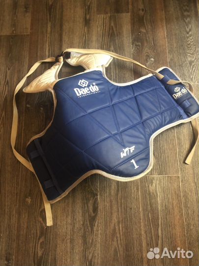 Жилет для тхэквондо