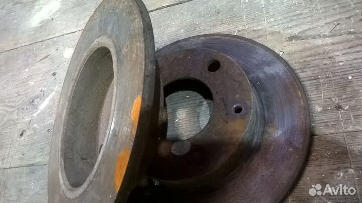 Передний тормозной диск на автомобиль ока