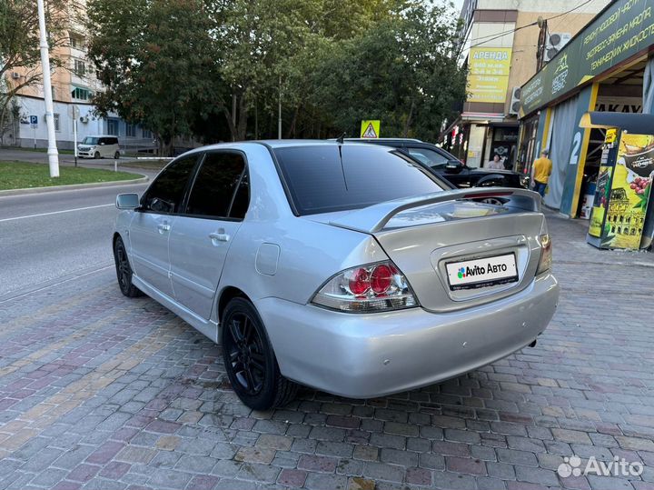 Mitsubishi Lancer 2.0 МТ, 2005, 250 000 км