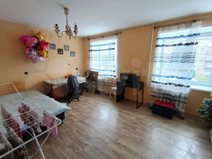 3-к. квартира, 73 м², 2/5 эт.