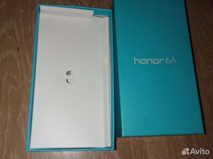 Коробка от телефона