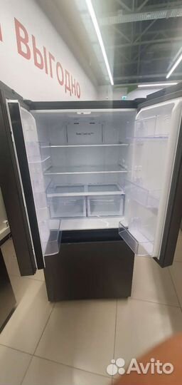 Холодильник samsung новый