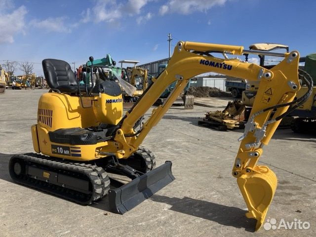 Мини-экскаватор Komatsu PC10MR-1, 2000