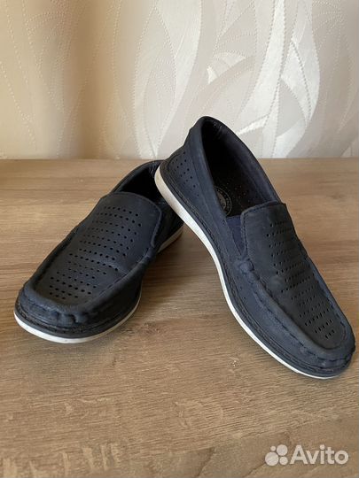 Мокасины, одежда