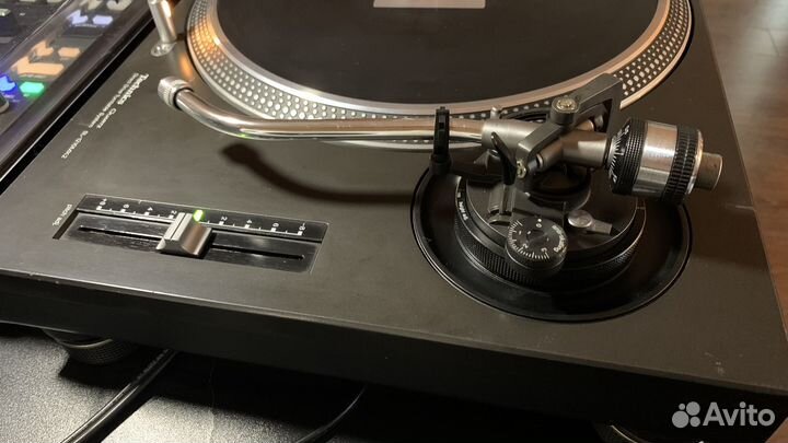 Проигрыватель винила Technics SL 1210 MK2