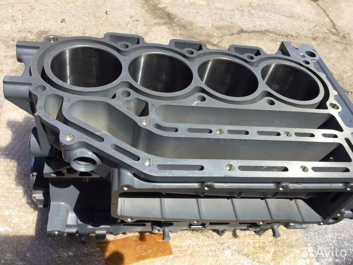 Блок цилиндров новый Suzuki DF140