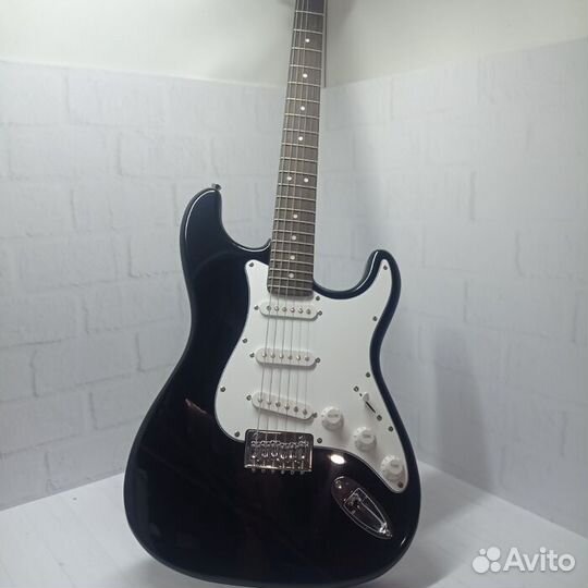 Гитара Squier stratocaster (Рассрочка /Т6)