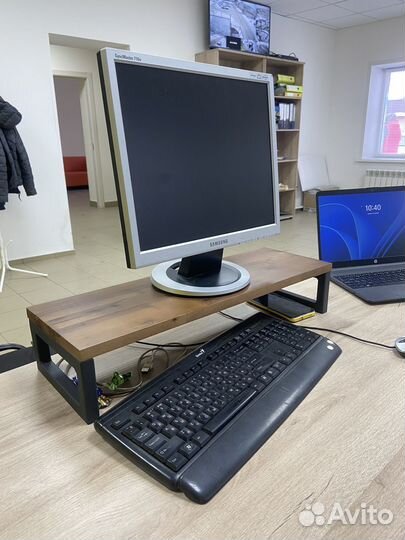 Подставка под монитор