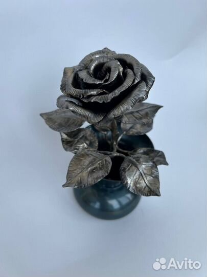 Кованая роза