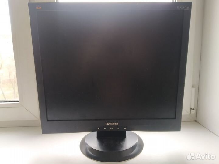 Монитор TFT 17