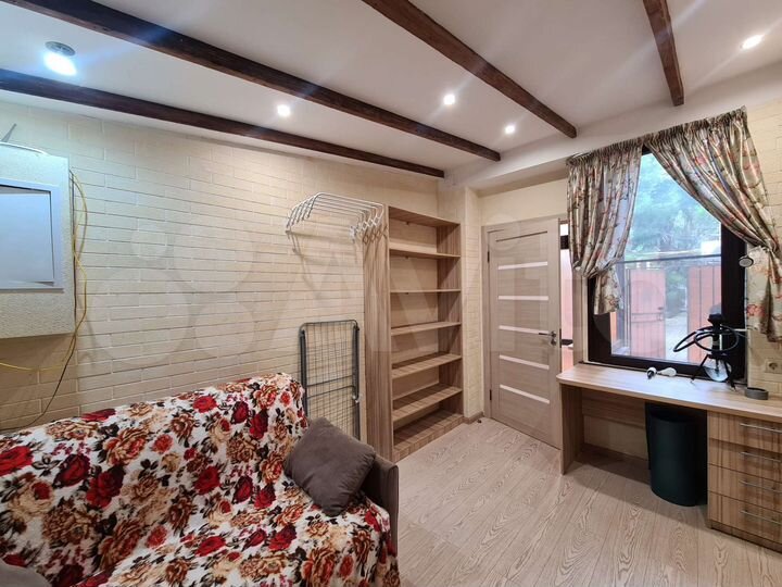 2-к. квартира, 40 м², 1/3 эт.