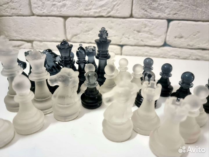 Шахматы ручной работы из смолы