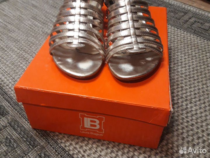 Босоножки Laura Biagiotti