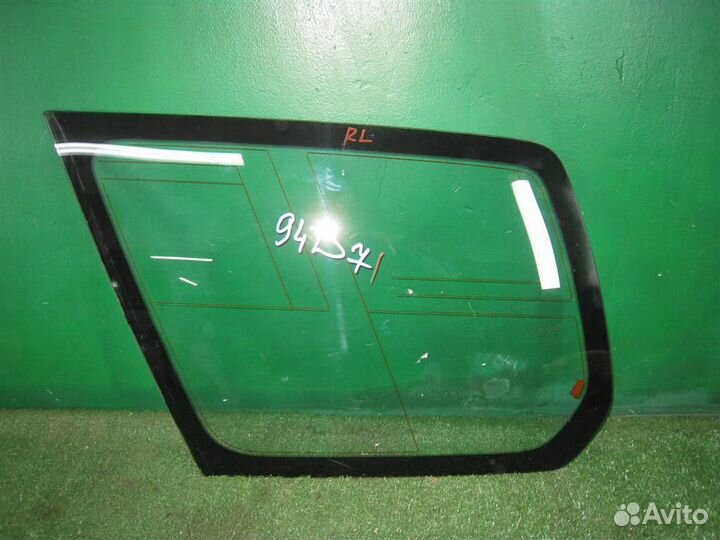 Стекло багажника левое Subaru Forester SG/S11 2006