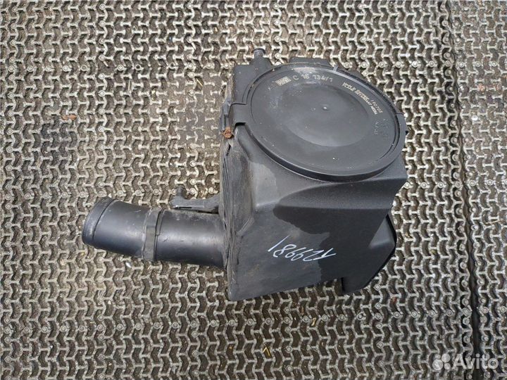 Корпус воздушного фильтра Ford Kuga, 2009