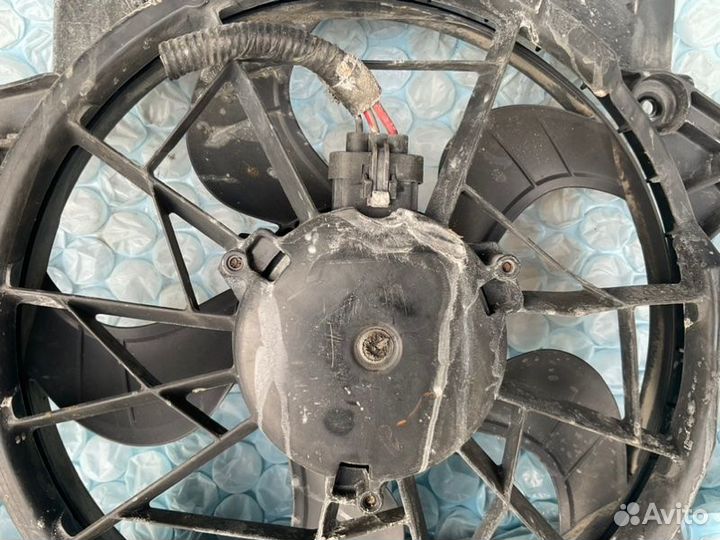 Вентилятор радиатора левый Mazda Tribute EP3 2
