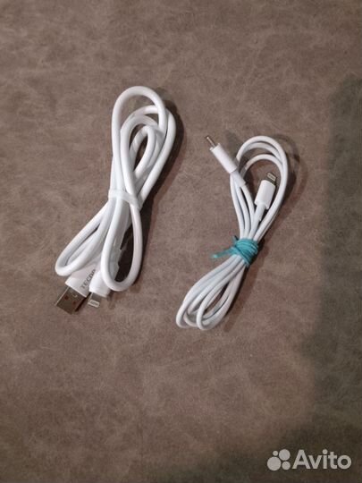 Блок питания на 35 w, и 2 провода для Айфона