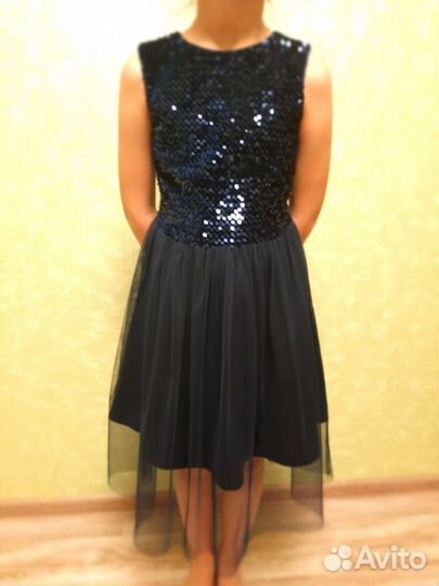 Платье праздничное