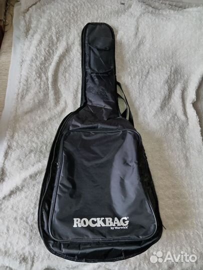 Акустическая гитара