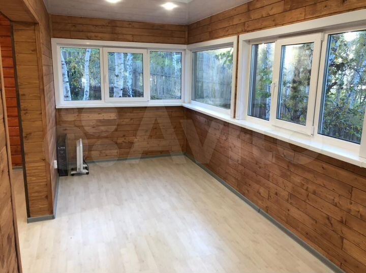 Дом 165 м² на участке 6 сот.