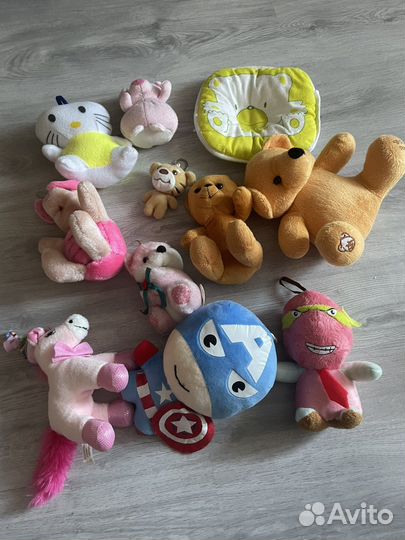 2 пакета игрушек