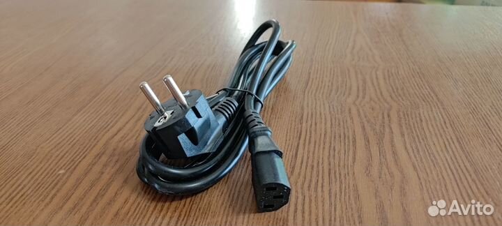 Кабель питания для компьютера