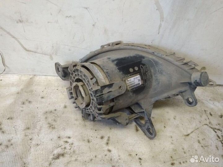 Фара противотуманная правая Opel Zafira