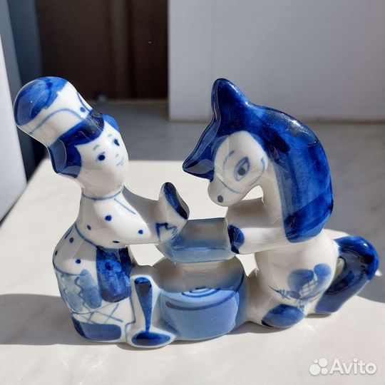 Коллекционные знаменитые фигурки Гжель