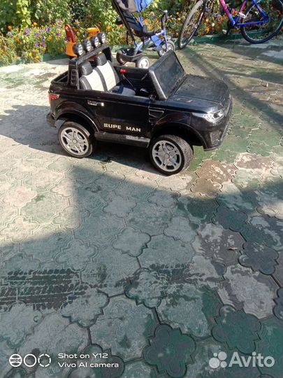 Детский электромобиль джип